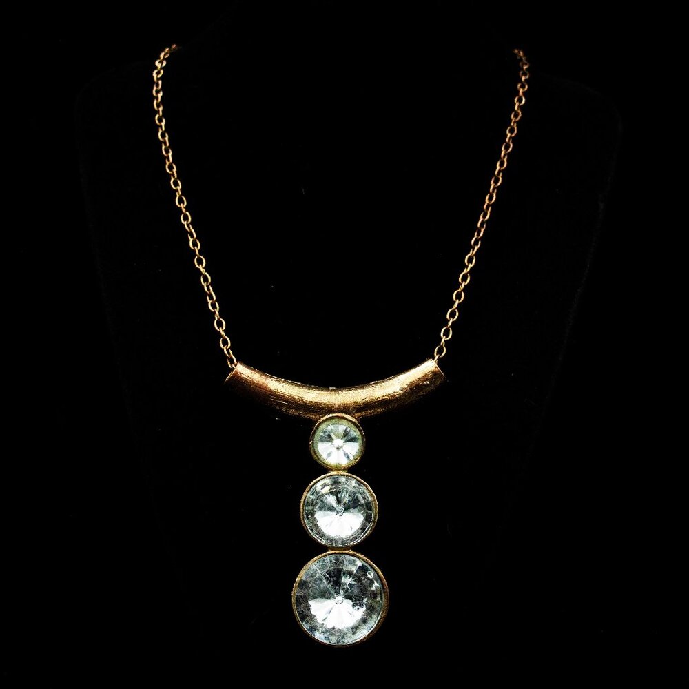 LARGE GRADUATING ACRYLIC RHINESTONE PENDANT NECKLACE - JNPTOC1